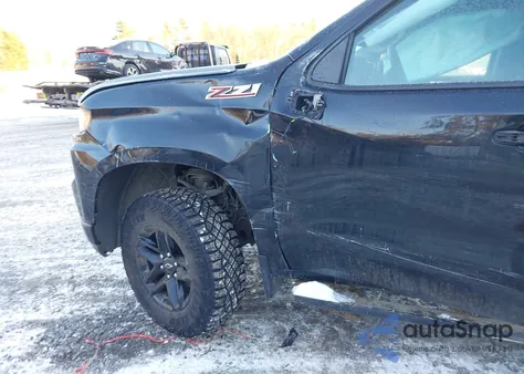 2021 Chevrolet Silverado 1500 4Wd Short Bed Custom Trail Boss z USA, uszkodzony, nr VIN 3GCPYCEF4MG347094